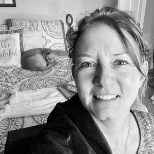 Meet your Posher, Ellen